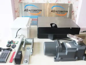 Biệt thự Sài Gòn đổ xô lắp đặt cửa tự động