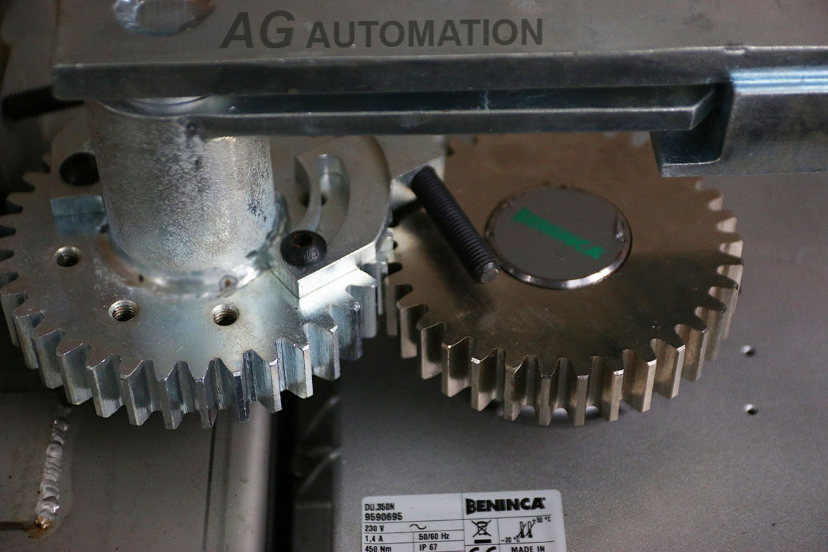 cơ cấu bánh răng motor âm sàn beninca ba1000 góc mở lên đến 180 độ